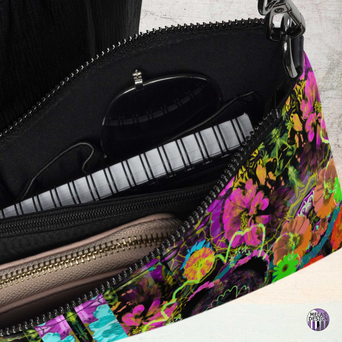 Flower Power; Trippy Zinnia Crossbody Bag; Product mockup detail of inside compartments; Melasdesign logos