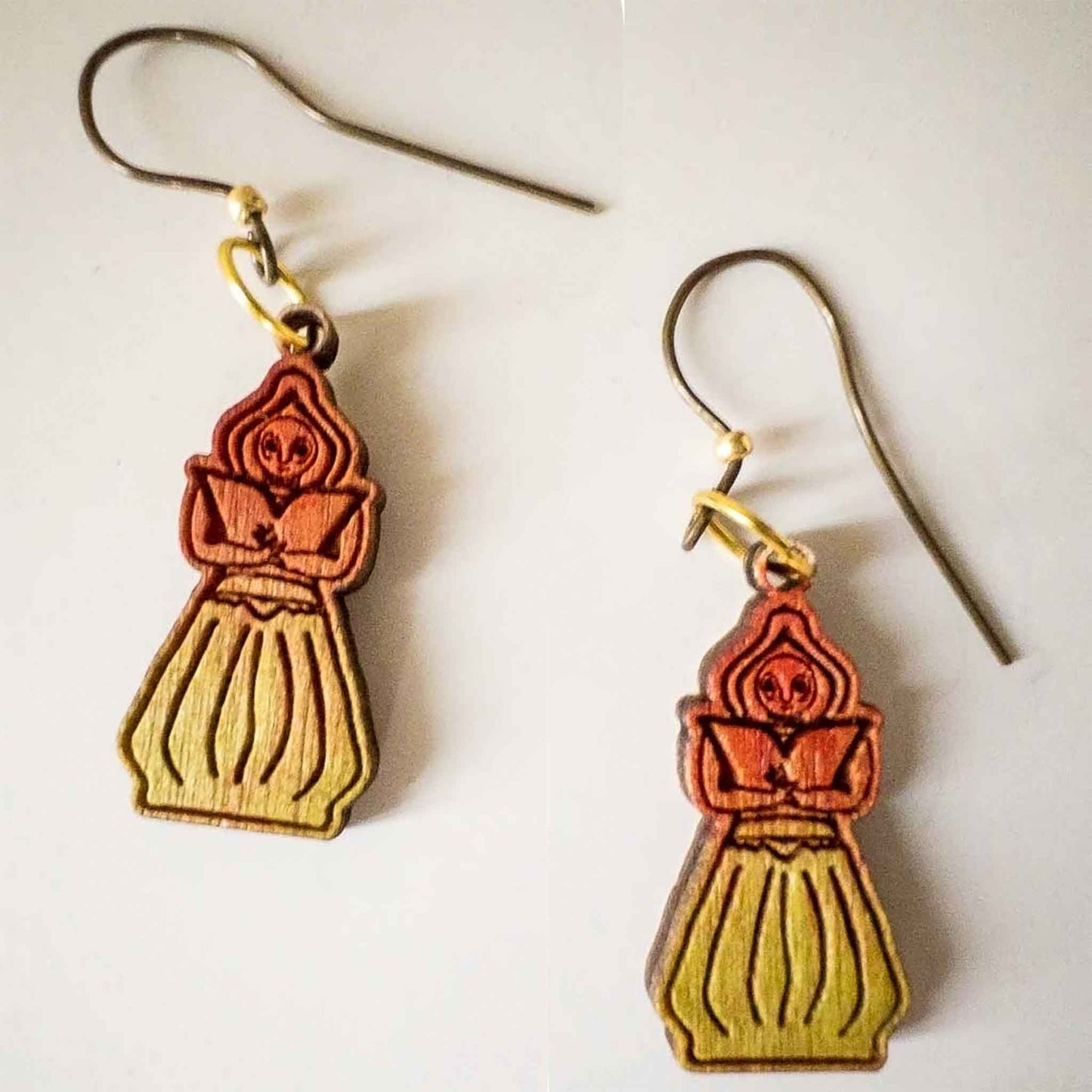 Flatwoods Monster Cryptid Earrings in Red Green